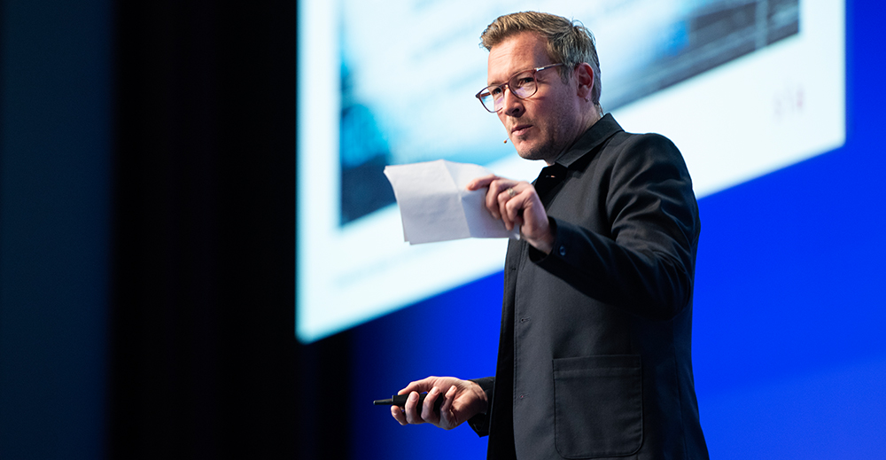 Joris Van Wezemael, Geschäftsführer Schweiz. Ingenieur- und Architektenverein SIA, präsentierte den SIA im Kontext der digitalen Transformation.